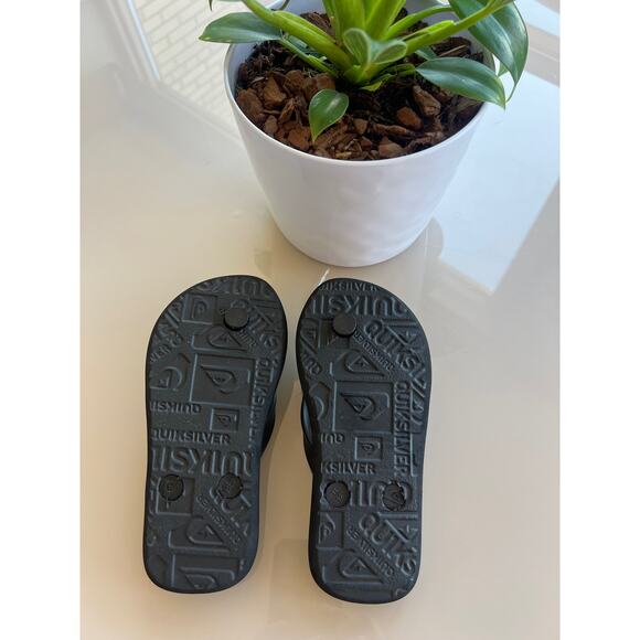 Quicksilver kids Flip Flops size 11/12 - Picture 4 of 7